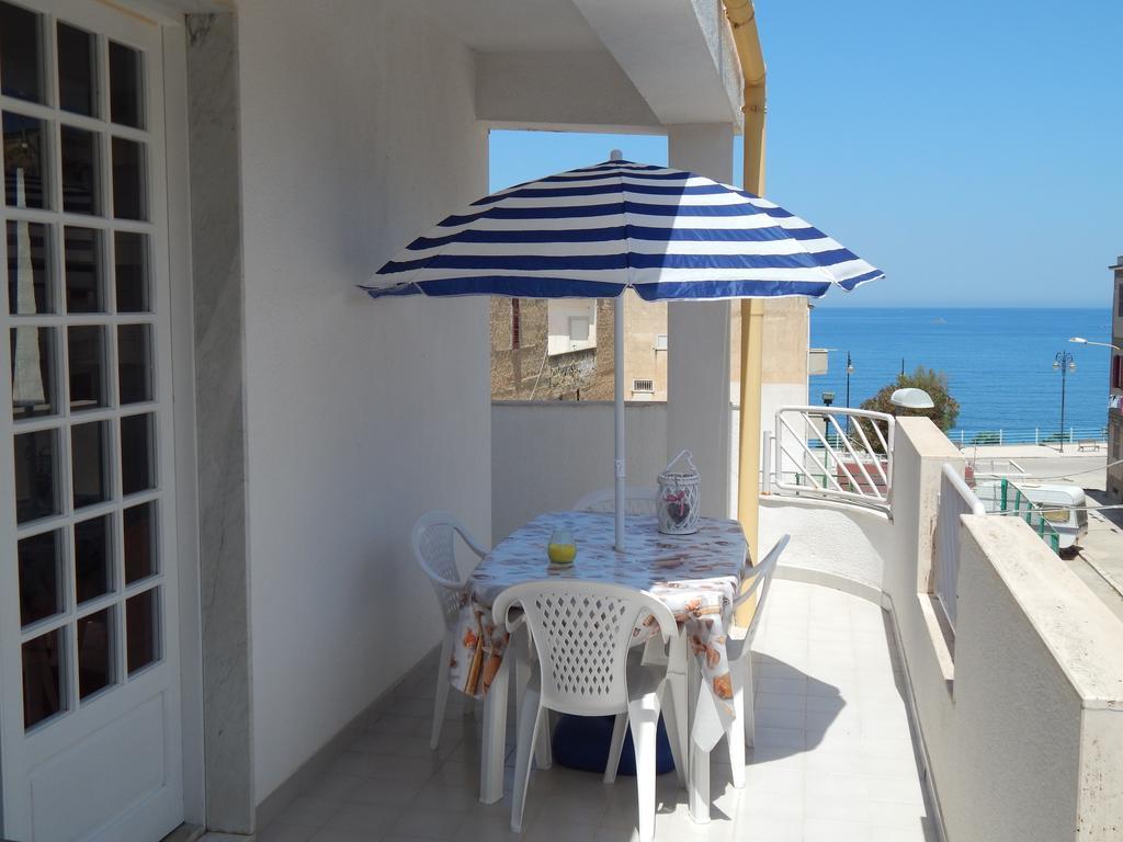 Casa Vacanze Karol Trappeto (Sicily) Quarto foto