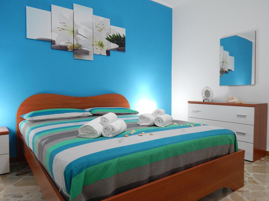 Casa Vacanze Karol Trappeto (Sicily) Quarto foto